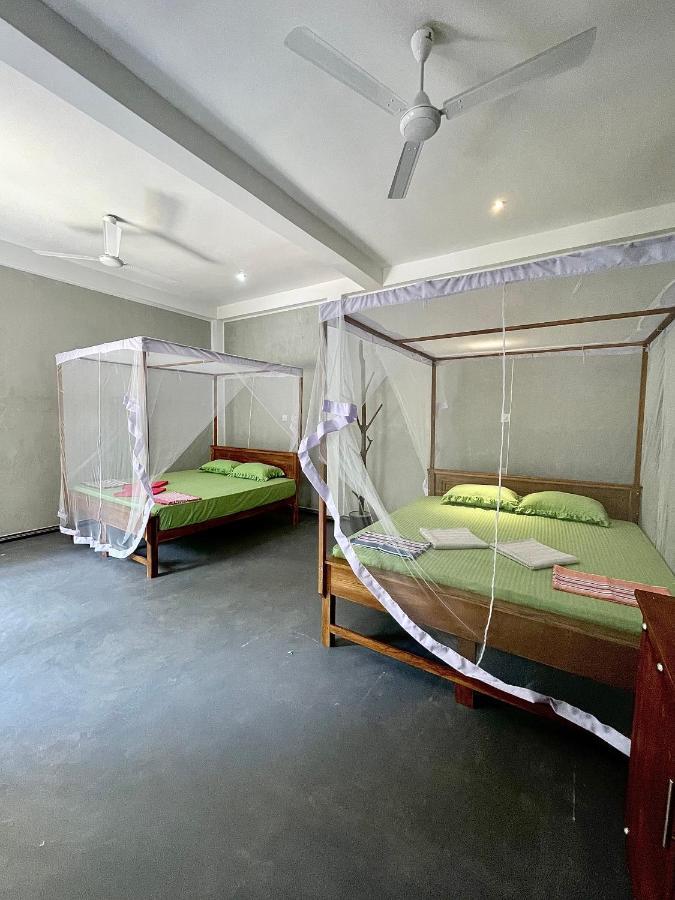 Jungle Escape Hiriketiya Hotel Диквела Екстериор снимка