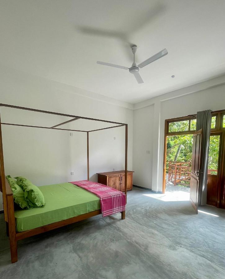 Jungle Escape Hiriketiya Hotel Диквела Екстериор снимка