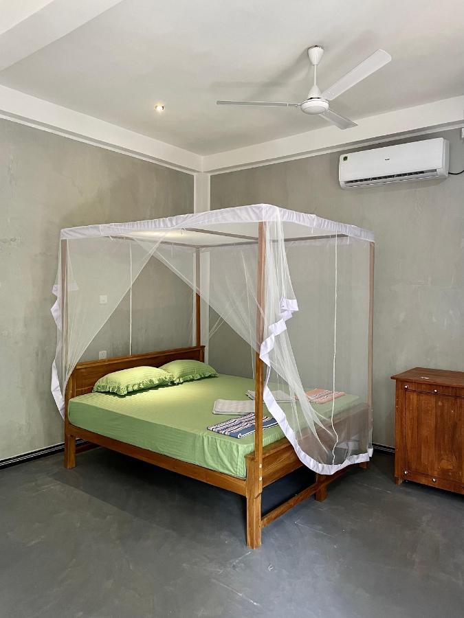 Jungle Escape Hiriketiya Hotel Диквела Екстериор снимка