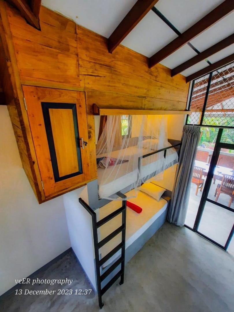 Jungle Escape Hiriketiya Hotel Диквела Екстериор снимка