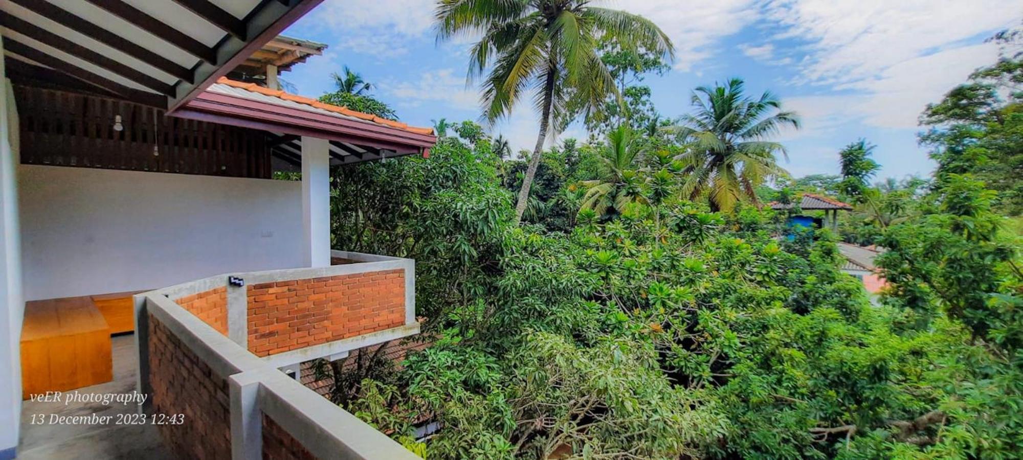 Jungle Escape Hiriketiya Hotel Диквела Екстериор снимка