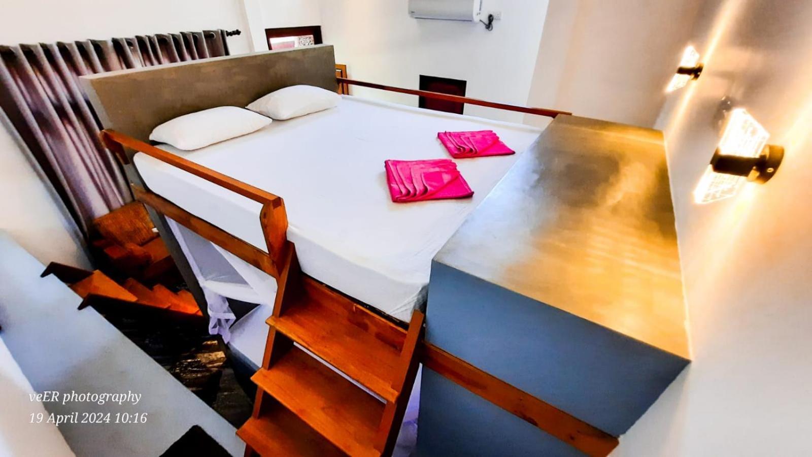 Jungle Escape Hiriketiya Hotel Диквела Екстериор снимка
